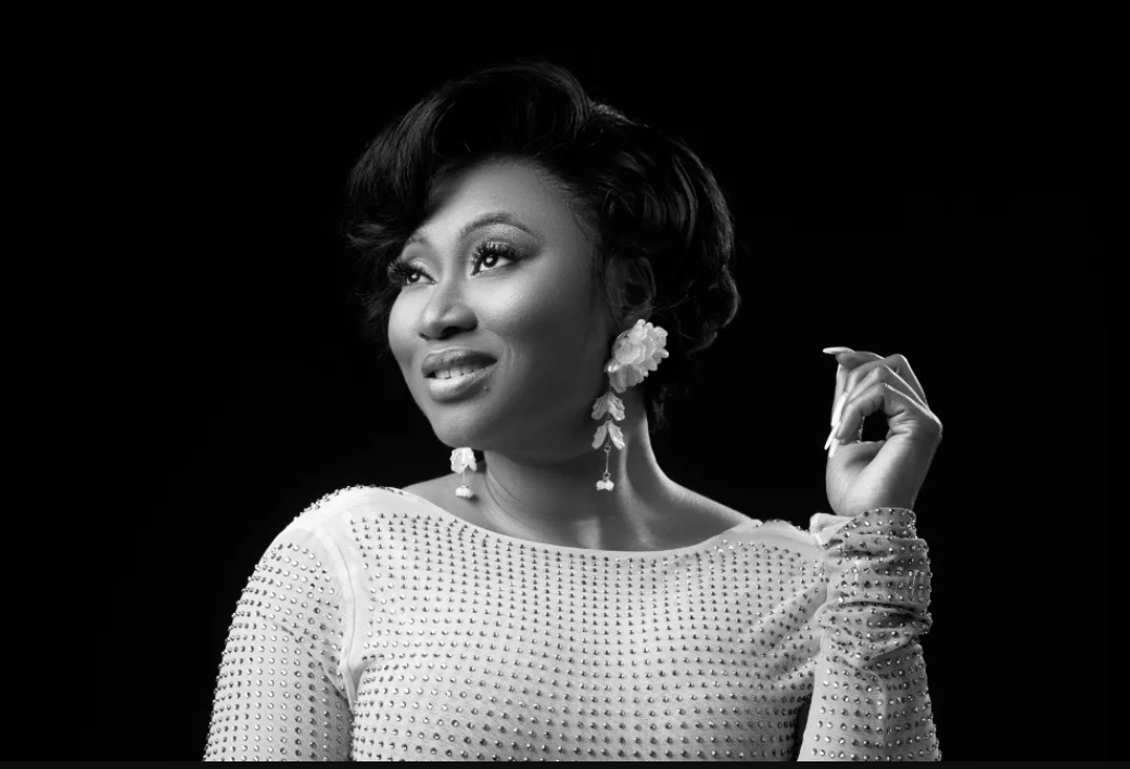 Ronica Sings – A Voice Anointed for Worship